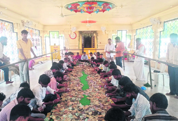 బావాజీ ఆలయ హుండీ ఆదాయం రూ.20 లక్షలు
1