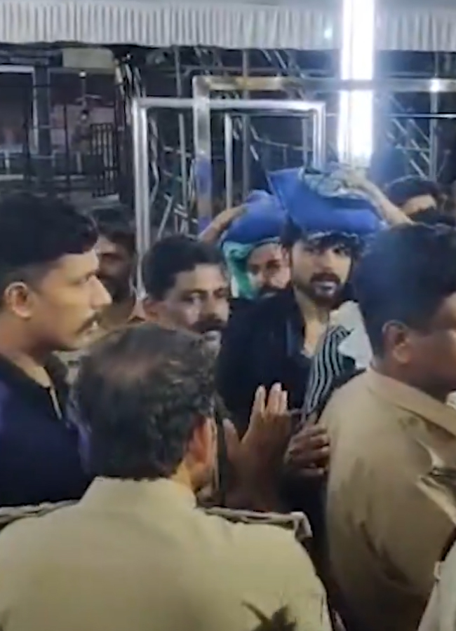 Karthi visits Sabarimala Ayyappa temple8