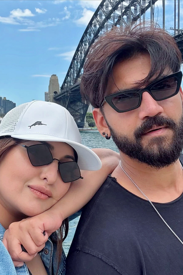 Sonakshi Sinha SLAMS Troll Claiming Her Divorce From Zaheer Iqbal Photos3