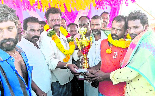 యాదవ ఎంప్లాయీస్ సొసైటీ భవన ప్రారంభం1