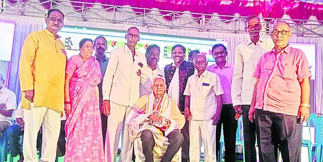 అపూర్వ సమ్మేళనం3