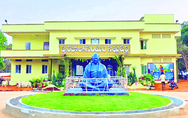 ఆస్తిపన్ను వసూళ్లలో సత్తుపల్లి భేష్1