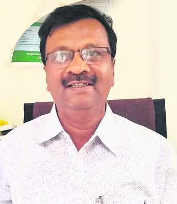 కర్నూలు జిల్లాలో 3926 ఎకరాలు,నంద్యాల జిల్లాలో 8330 ఎకరా4
