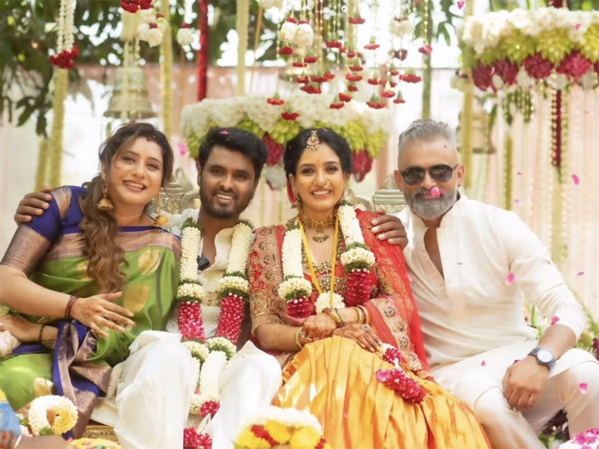 Bigg Boss Tamil 5 couple Pavani Reddy and Amir ADS Wedding photos goes viral19