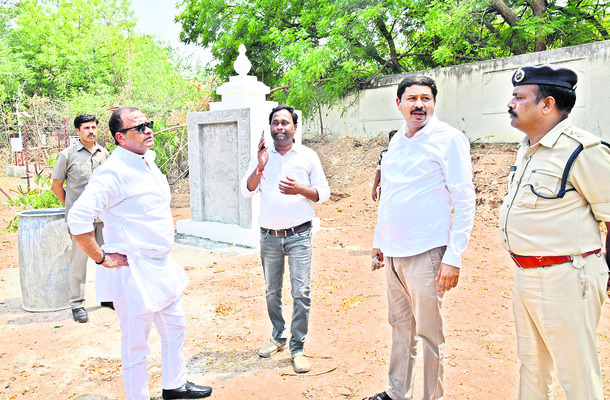 అదనపు బ్లాక్ నిర్మాణ స్థలం పరిశీలన1
