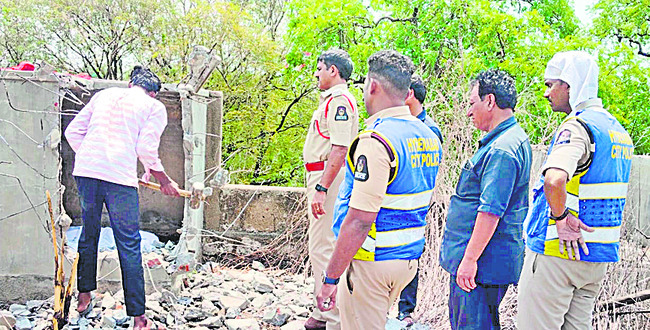 పౌరసరఫరాల అధికారికి సన్మానం 2