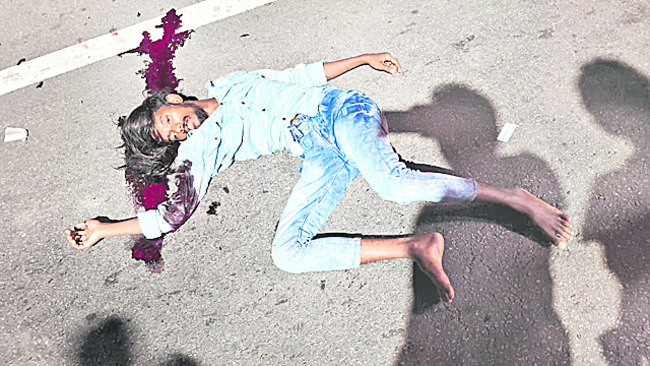 మోటారు సైకిళ్లు ఢీకొని ఒకరి మృతి 1