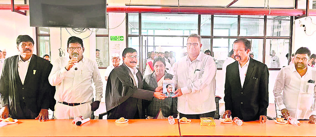 మంగళవారం శ్రీ 22 శ్రీ ఏప్రిల్ శ్రీ 20253