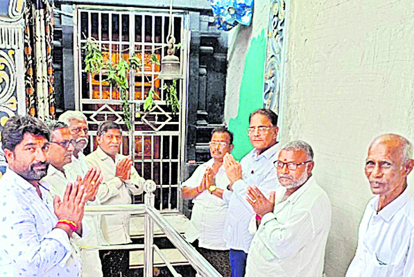 బాలికలు భళా..! 4