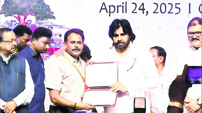 22 మంది విద్యార్థుల డిబార్1
