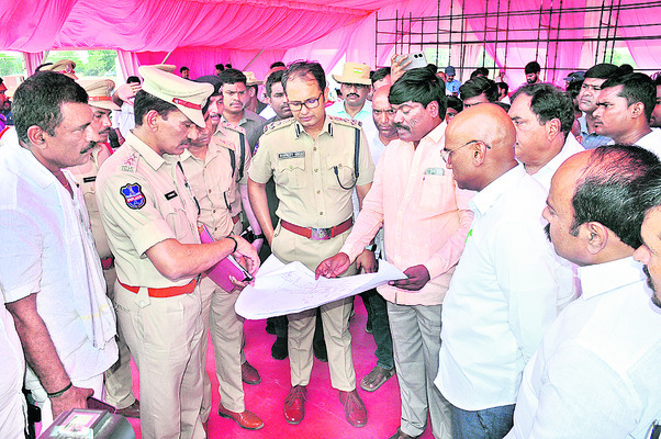 చేతకాని దద్దమ్మ కాంగ్రెస్ ప్రభుత్వమిది.. 1