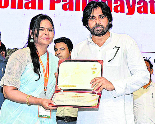ఈవీఎం గోడౌన్కు పటిష్ట భద్రత 2