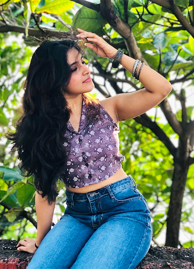 malayalam actress meenakshi dinesh latest photos15