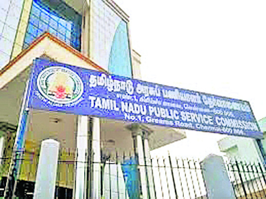 అర్హులందరికీ మహిళా హక్కు3