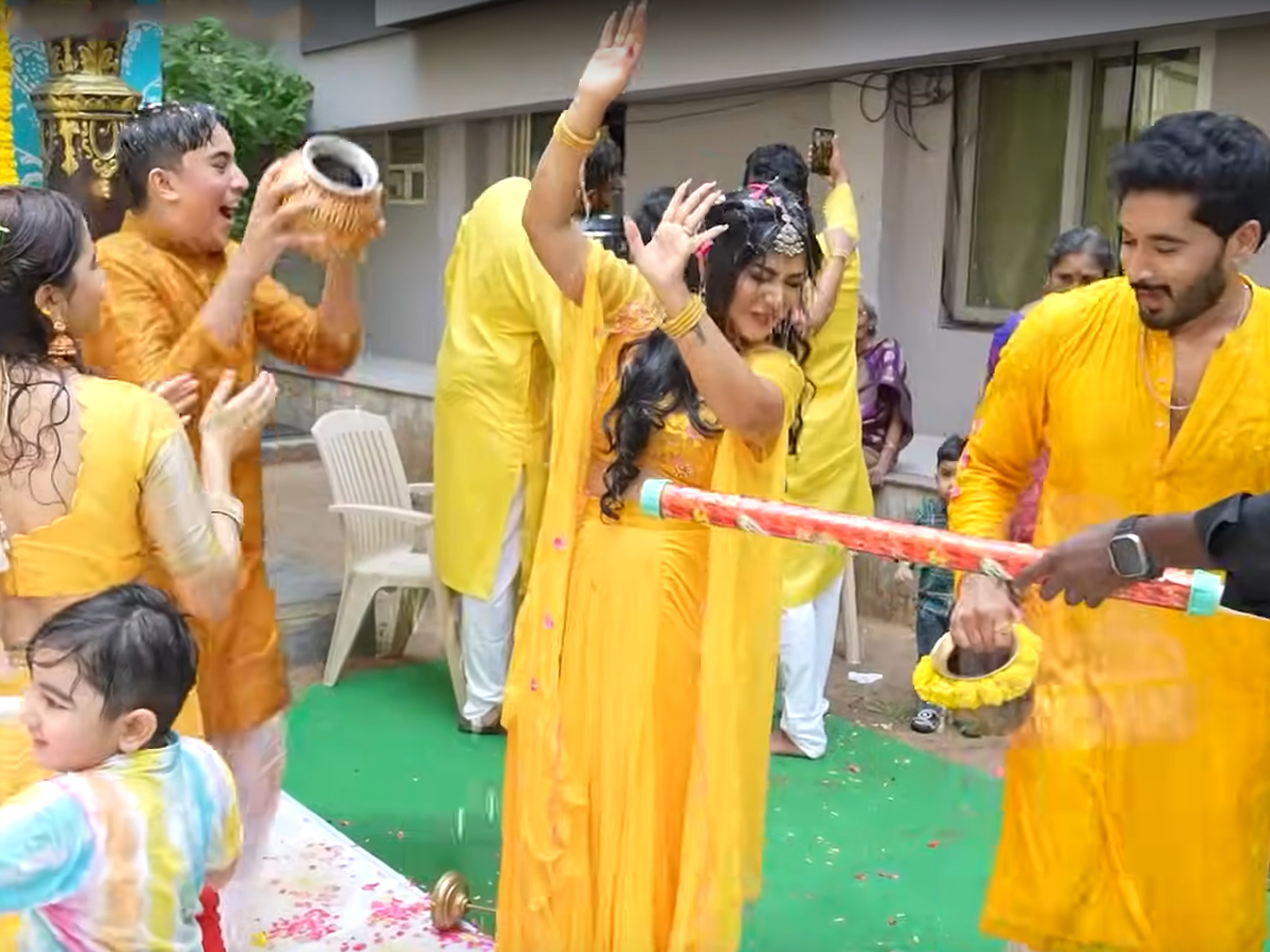 TV Actors Manjula Nirupam Son Dhoti Haldi Ceremony Photos11
