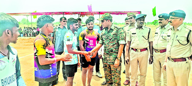 యువత సన్మార్గంలో నడవాలి1