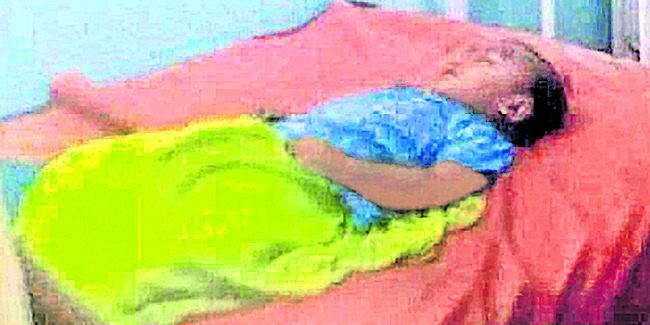 రోడ్డు ప్రమాదంలో చిన్నారి మృతి 2