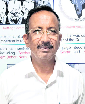 పొలాల వద్దకు ‘ఉపాధి’ బాటలు1