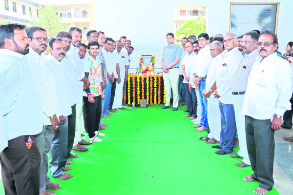 మహనీయుడు సర్వాయి పాపన్న2
