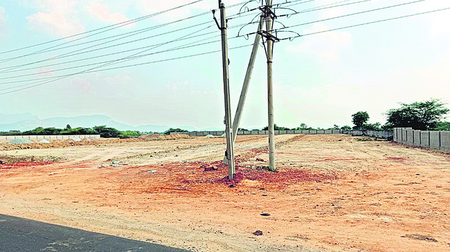 కబ్జాలు.. కిడ్నాప్లు3
