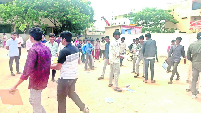 ప్రశాంతంగా ముగిసిన ‘పది’ పరీక్షలు 1