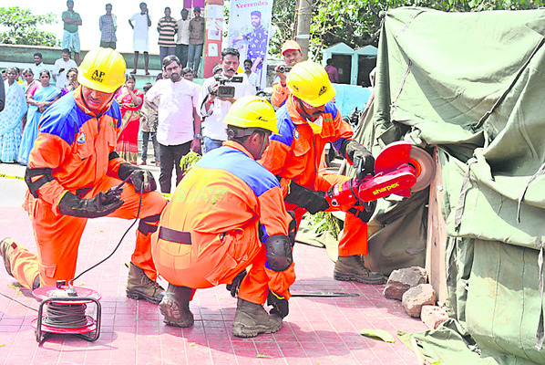 విపత్తులను ఇలా ఎదుర్కొందాం 2