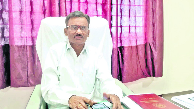 ట్రాఫిక్ తంటాలు.. 4