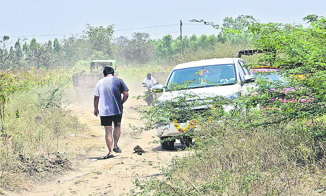 బరితెగించిన తెలుగు తమ్ముళ్లు 2