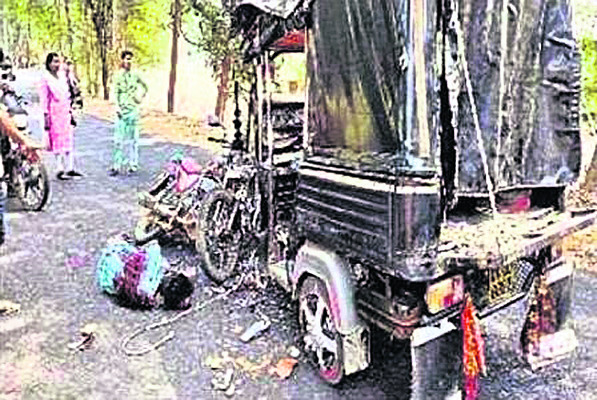 రెవెన్షా క్యాంపస్లో ఉద్రిక్తత 1