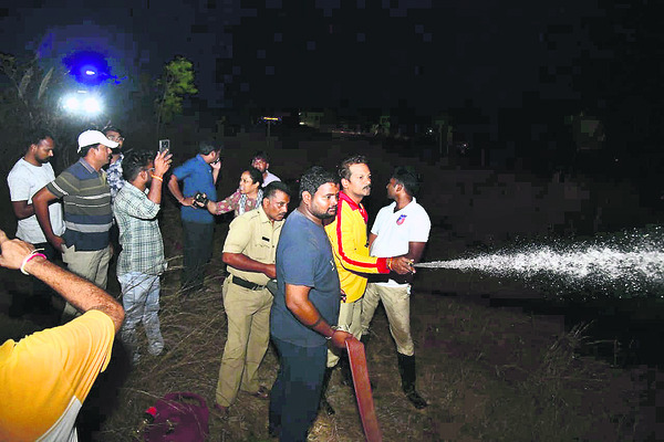 ●వెలుగుమట్ల అటవీపార్కులో మంటలు1
