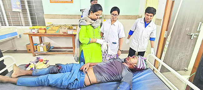 వేర్వేరు రోడ్డు ప్రమాదాల్లో ముగ్గురు మృతి 2