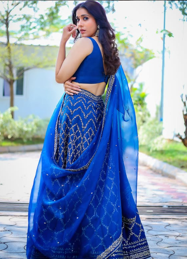Rashmi Gautam Flawless Beauty Photos3
