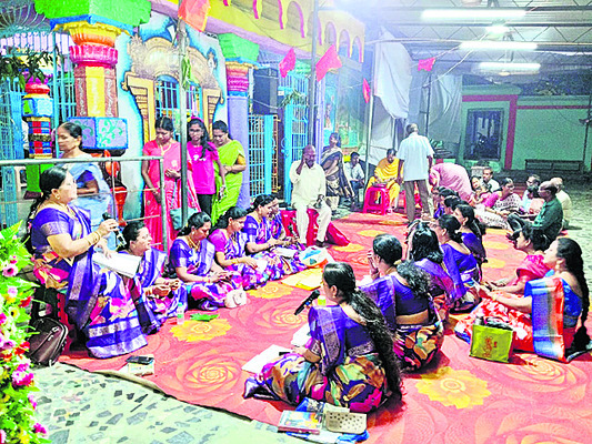 ఆదిత్యుని సన్నిధిలో మాజీ మంత్రి కొట్టు1
