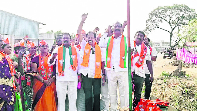 బీజేపీ బలోపేతానికి కృషి1