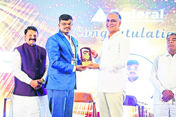 పూలే జయంతి ఉత్సవాలను ఘనంగా నిర్వహించాలి1