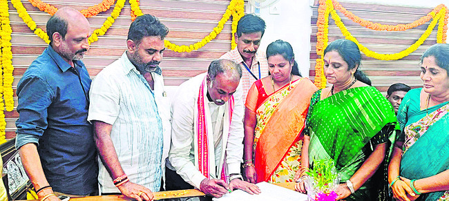అట్టహాసంగా తిరుపతి రూరల్ ఎంపీపీ బాధ్యతల స్వీకరణ 1