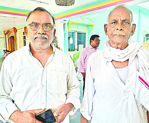 అర్జీలకు సత్వర పరిష్కారం 1