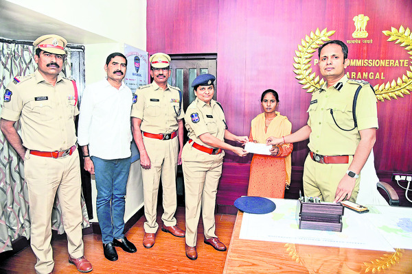 ‘పోషణ పక్షం’ వాల్పోస్టర్ ఆవిష్కరణ1