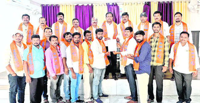 వివాదాల వీడీసీలు4