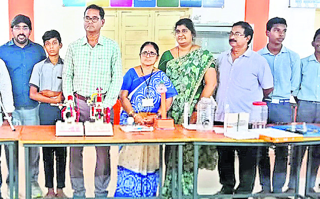 స్పెషల్‌ అసిస్టెంట్లకు  డీఏ కల్పించాలి 1