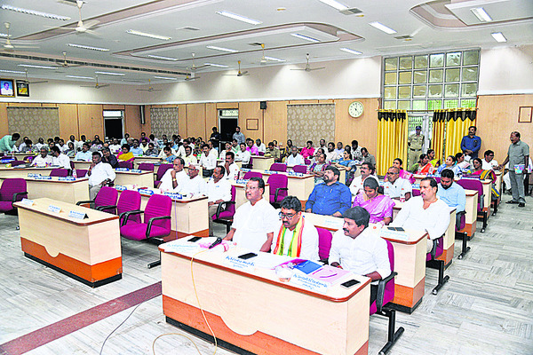 అధికారులదే బాధ్యత 1