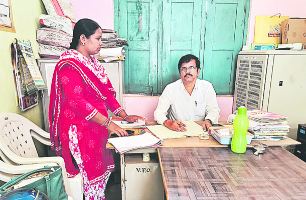 విధుల్లో నిర్లక్ష్యం  వహిస్తే చర్యలు   
3