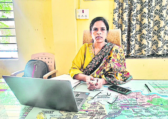 ఖేడ్ తహసీల్దార్గా హసీనాబేగం
3