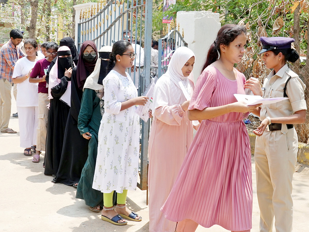 Best Photos of The Week in AP and Telangana Photo Gallery25