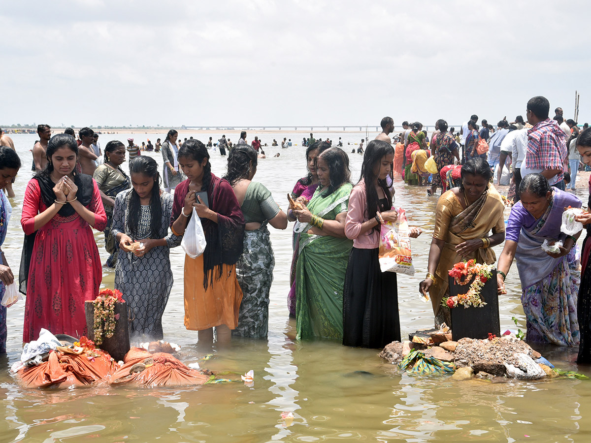 Telangana : Saraswati Pushkaralu 2025 Photos14