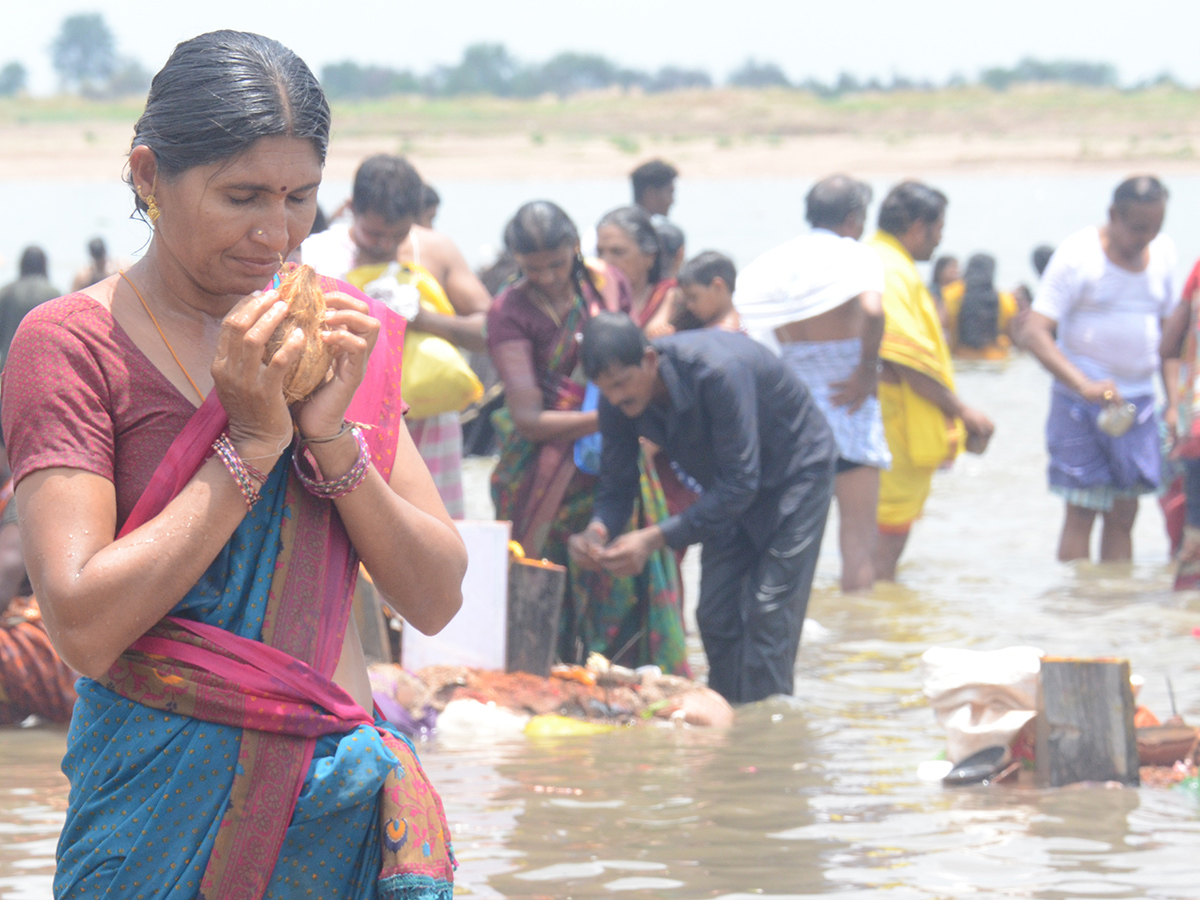 Saraswati Pushkaralu 2025 in Telangana Photo Gallery13