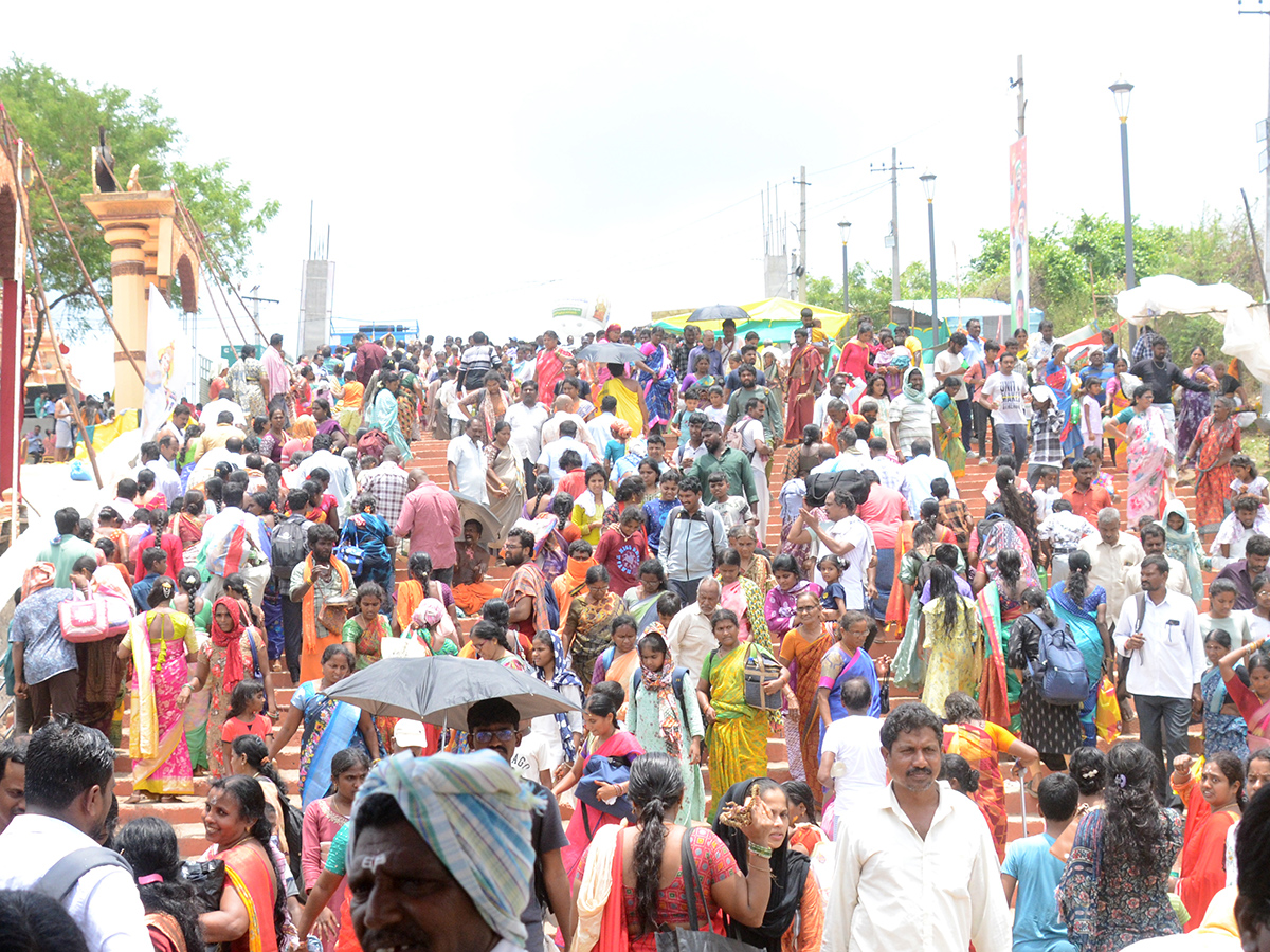Saraswati Pushkaralu 2025 in Telangana Photo Gallery17