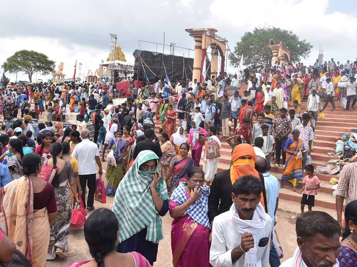 Saraswati Pushkaralu 2025 in Telangana Photo Gallery5