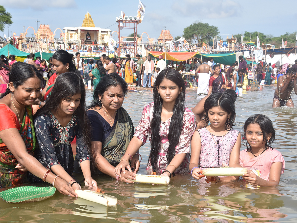 Saraswati Pushkaralu 2025 in Telangana Photo Gallery7