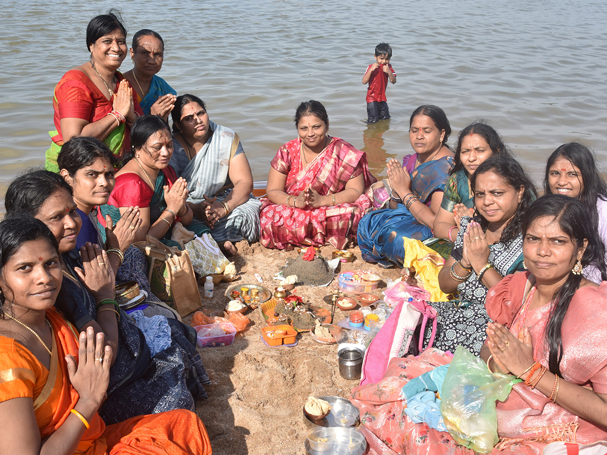 Saraswati Pushkaralu 2025 in Telangana Photo Gallery8